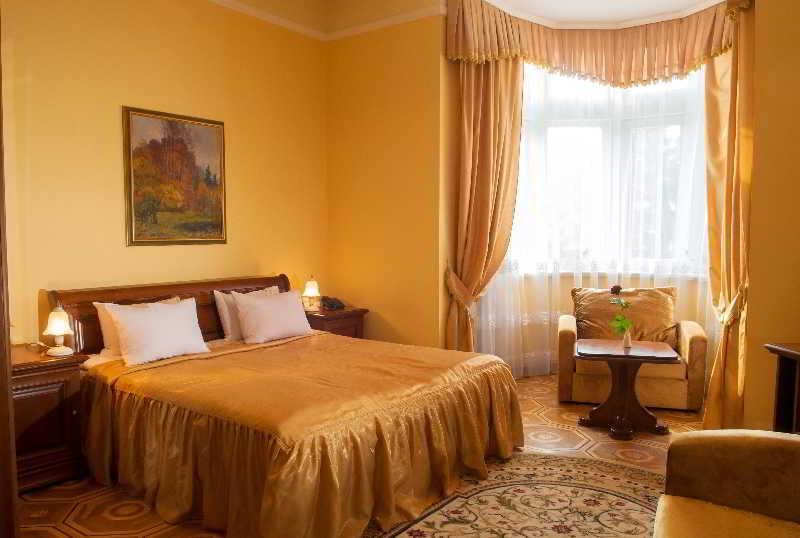 Lion'S Castle Hotel Lvov Exteriér fotografie